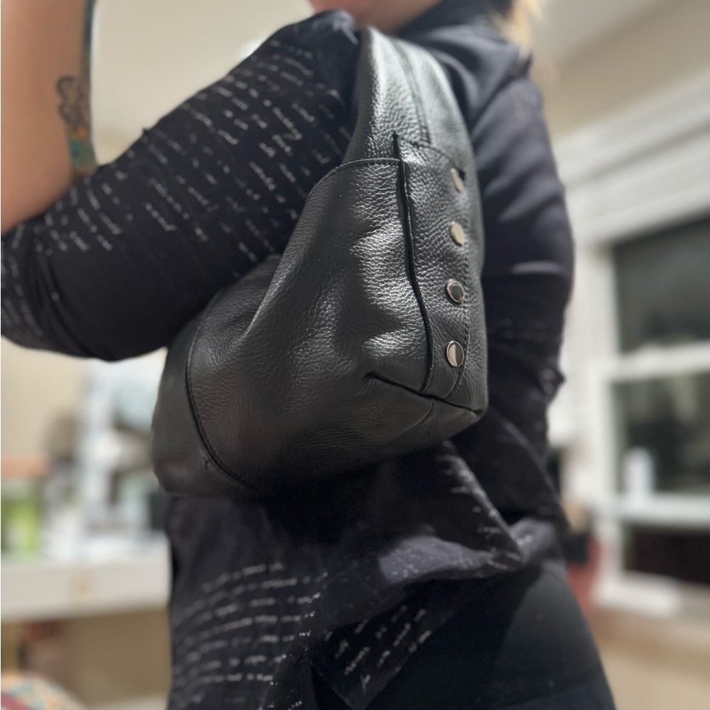 Hammit Black Pebbled Leather Shoulder Bag